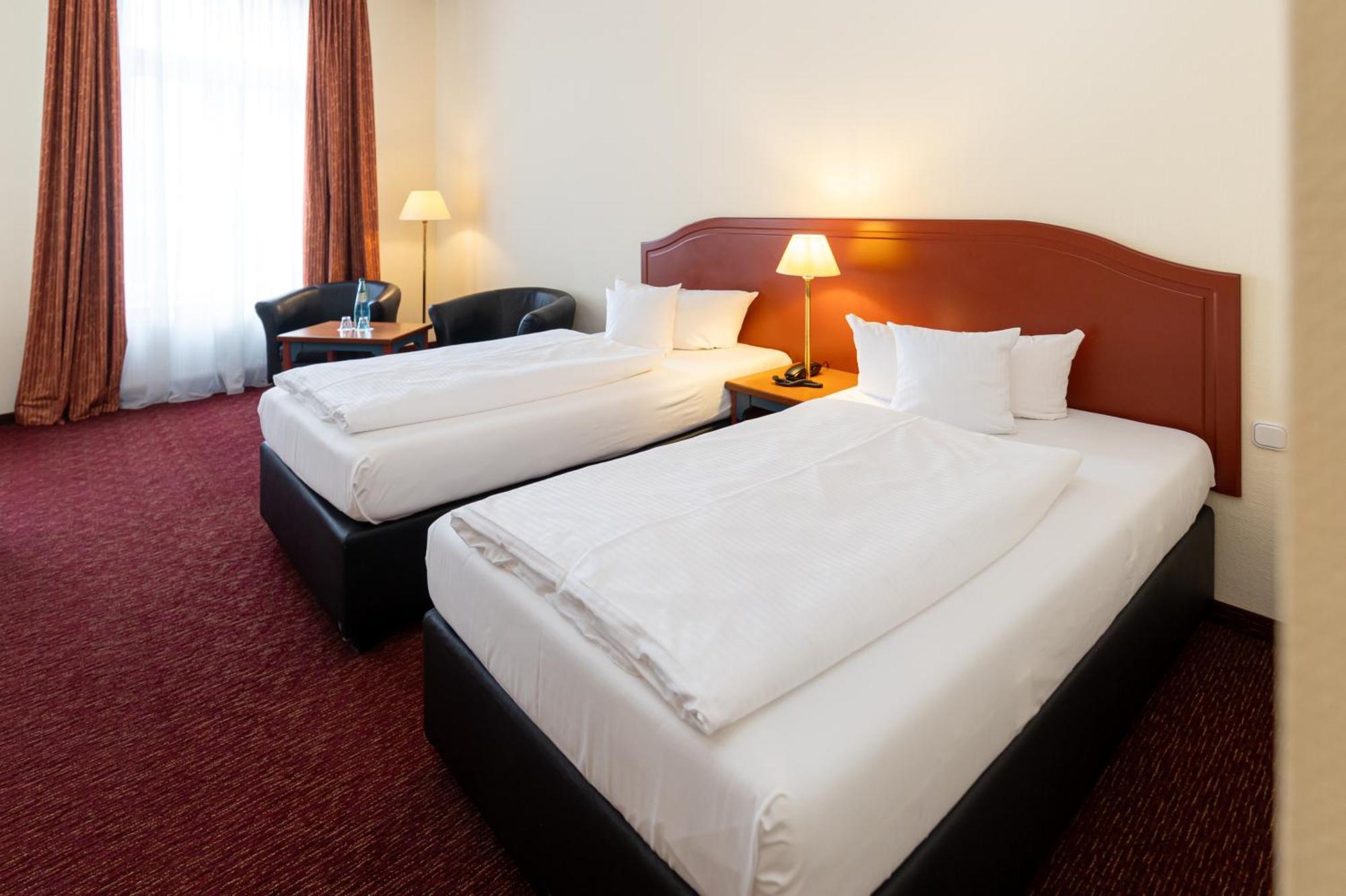 Akzent Hotel Am Goldenen Strauss Gorlitz Exterior photo